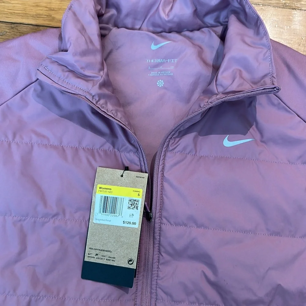 Nike Women’s Therma-Fit vest small